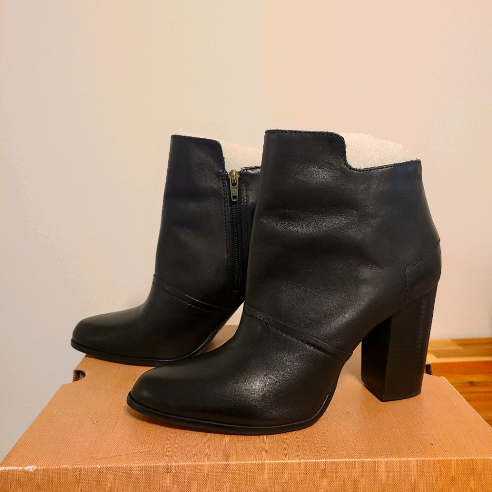 M4D3 Black Genuine Leather Booties - like new